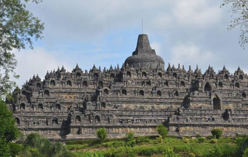 13 Mahakarya Arsitektur Legendaris Indonesia & Properti arsitektur 11